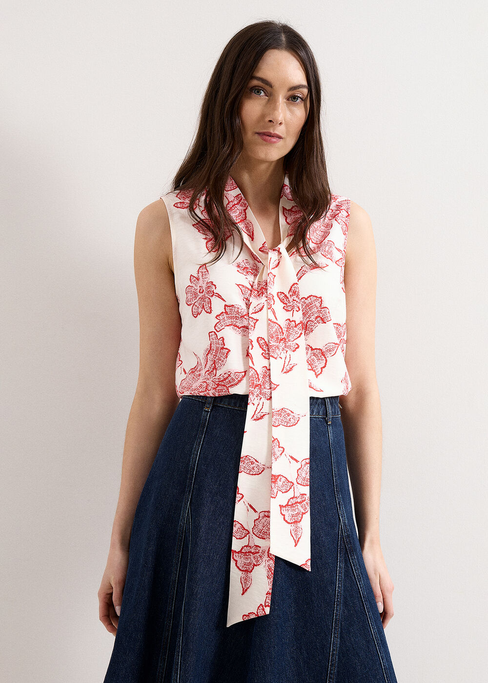 Junie Floral Sleeveless Pussybow Blouse