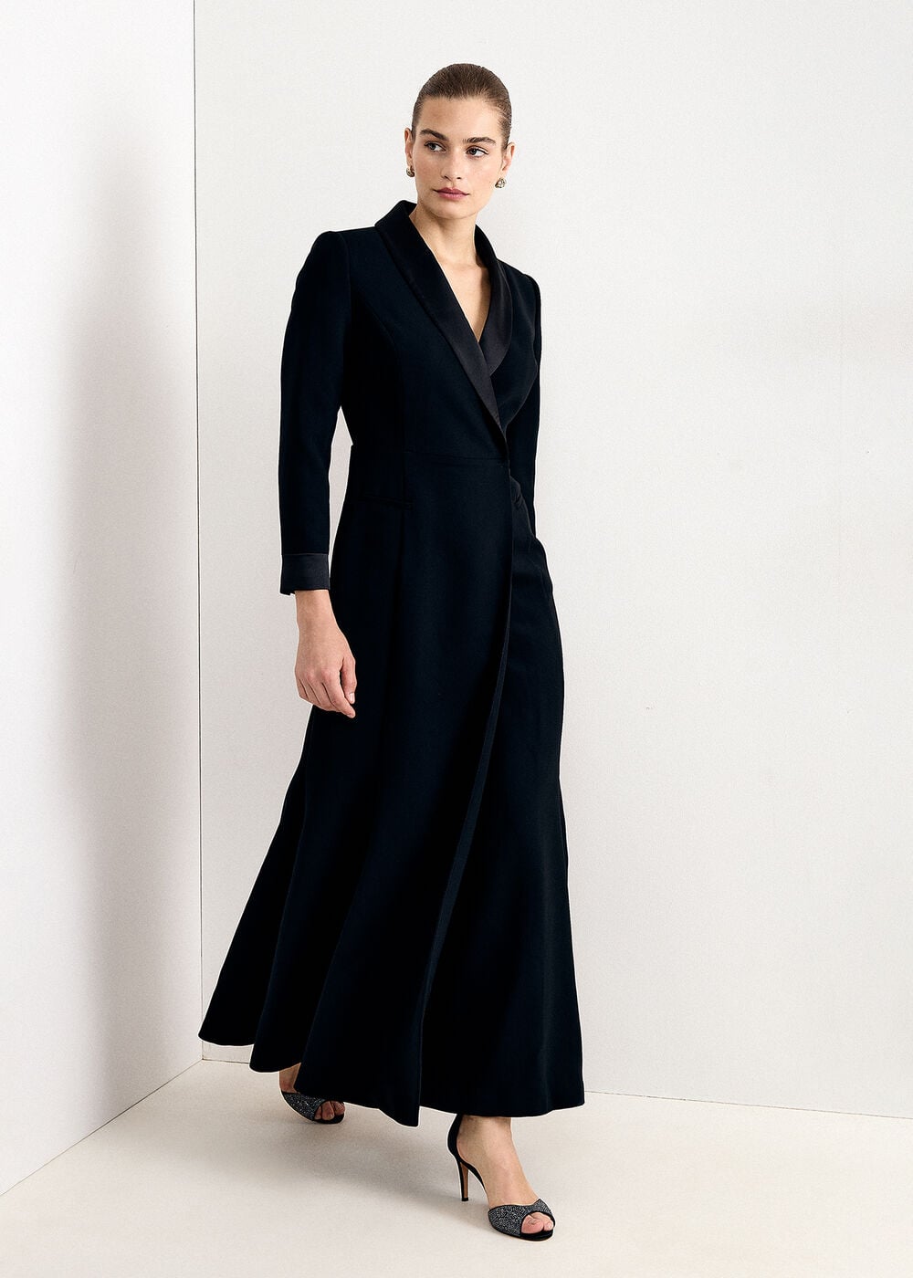 Victoria Long Sleeved Maxi Blazer Dress