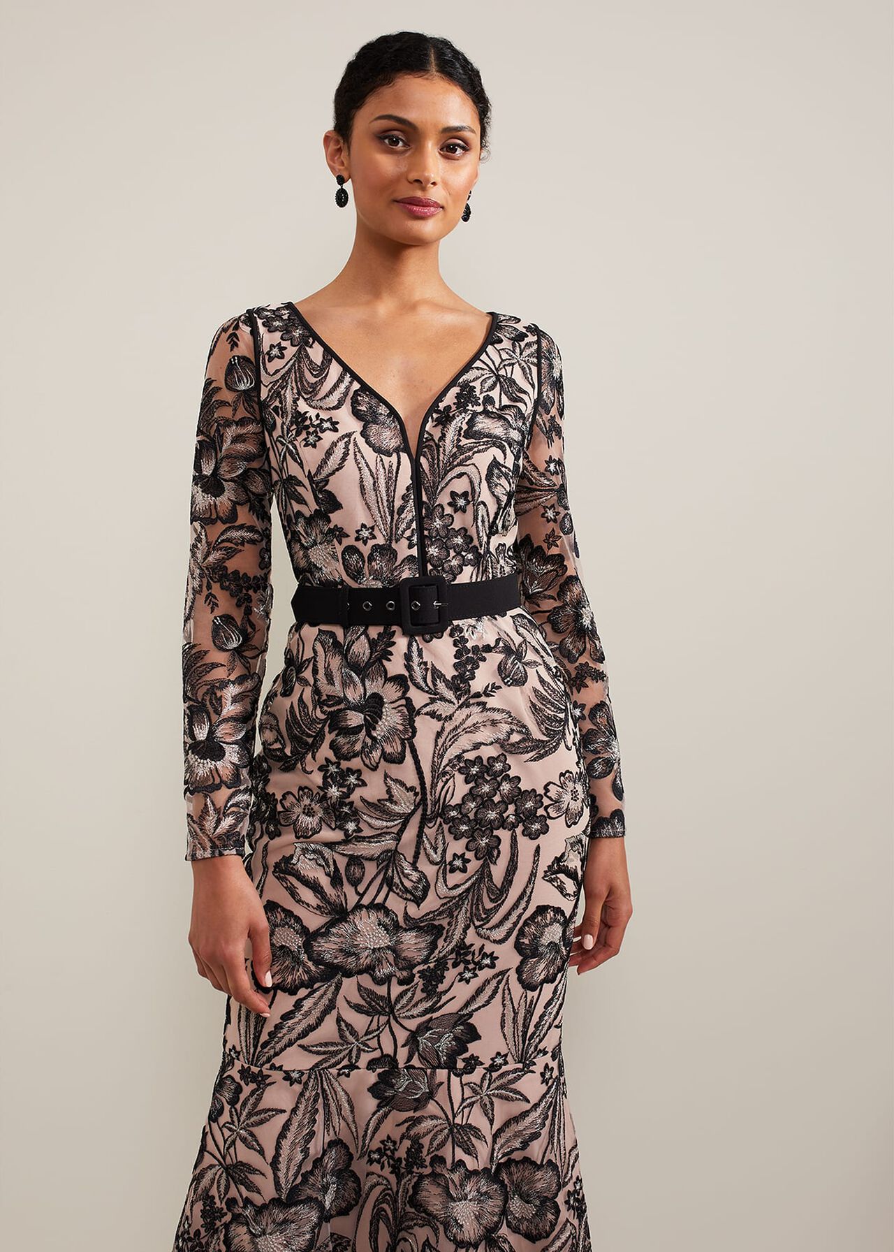 Phase Eight Nola V Neck Embroidered Maxi Phase Eight Nola V Neck Embroidered Maxi