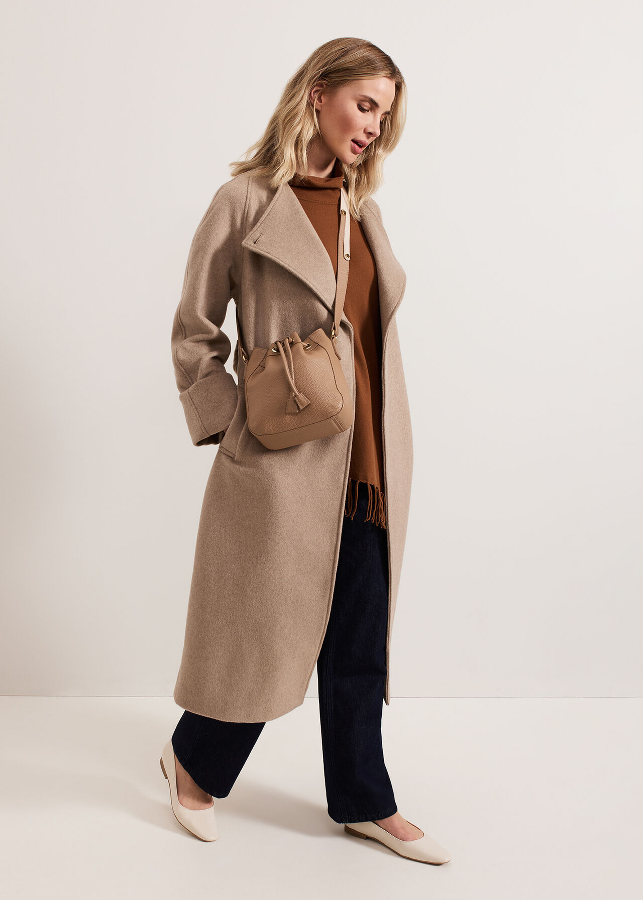 ${product-id}-Leather Bucket Bag-Tan-${view-type}