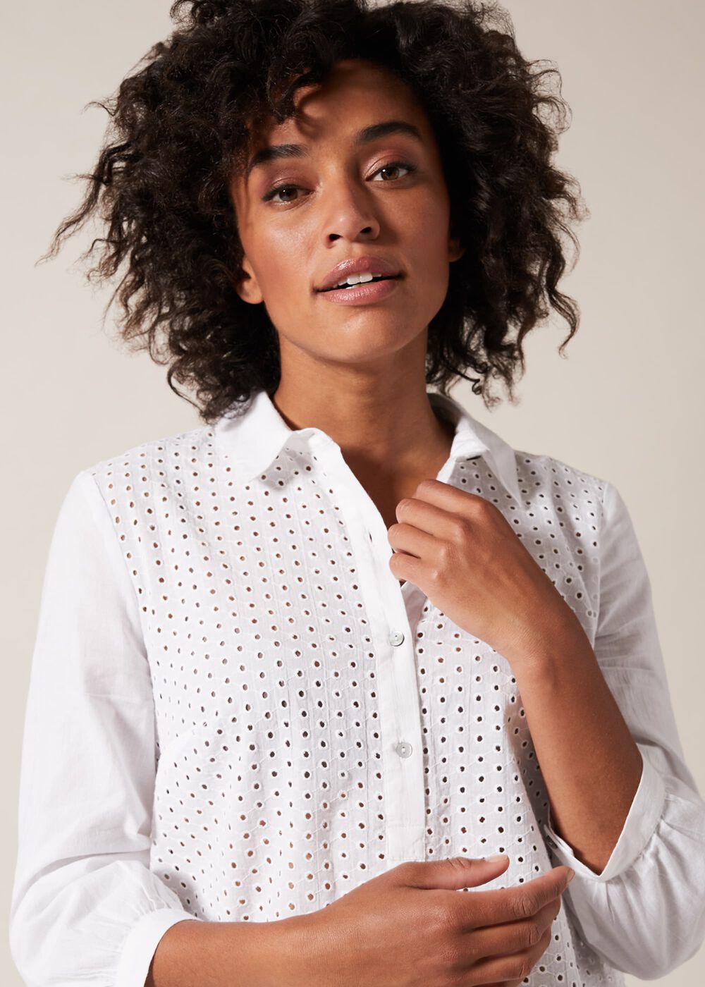 Beda Broidery Blouse