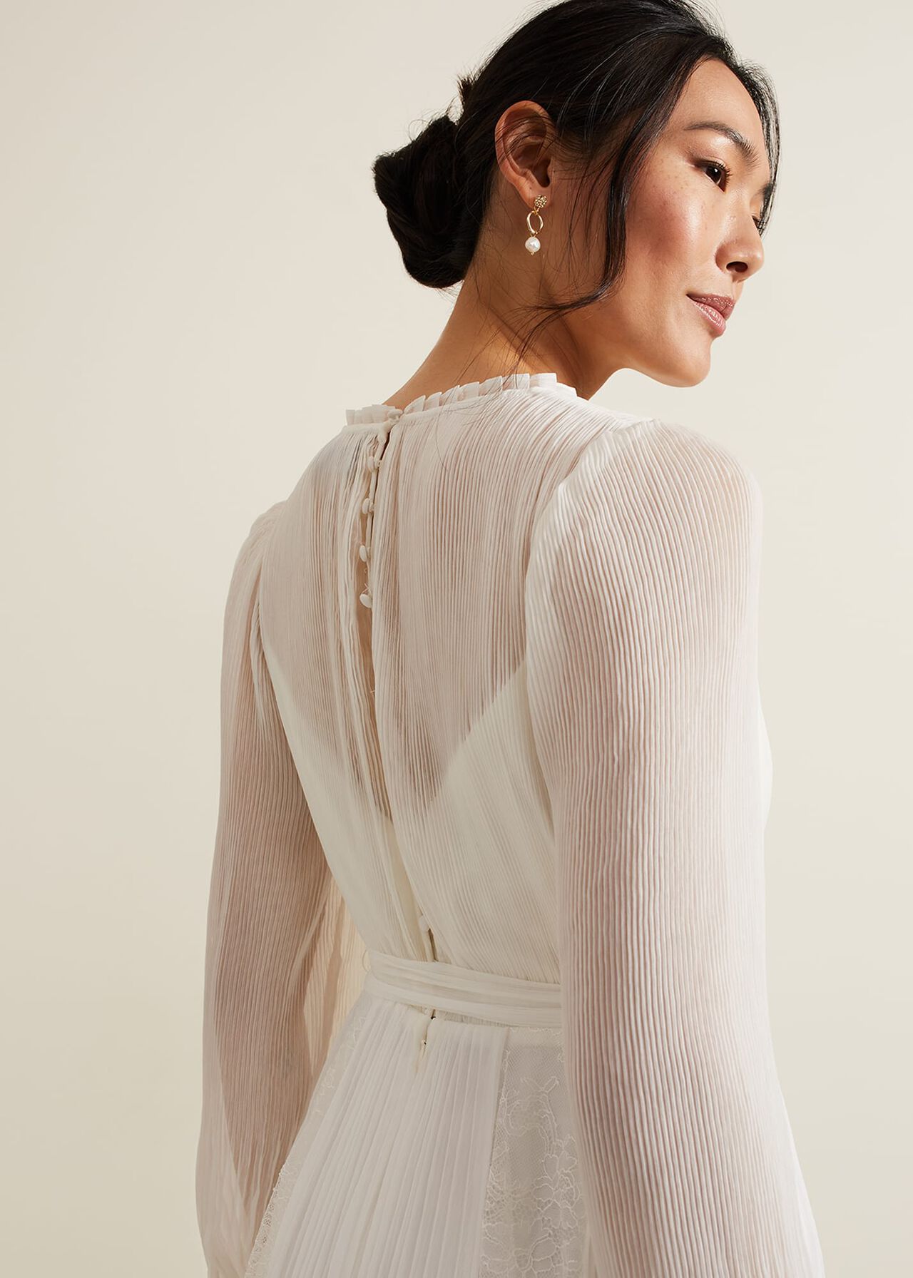 Mariana Pleated Lace Wedding Dress