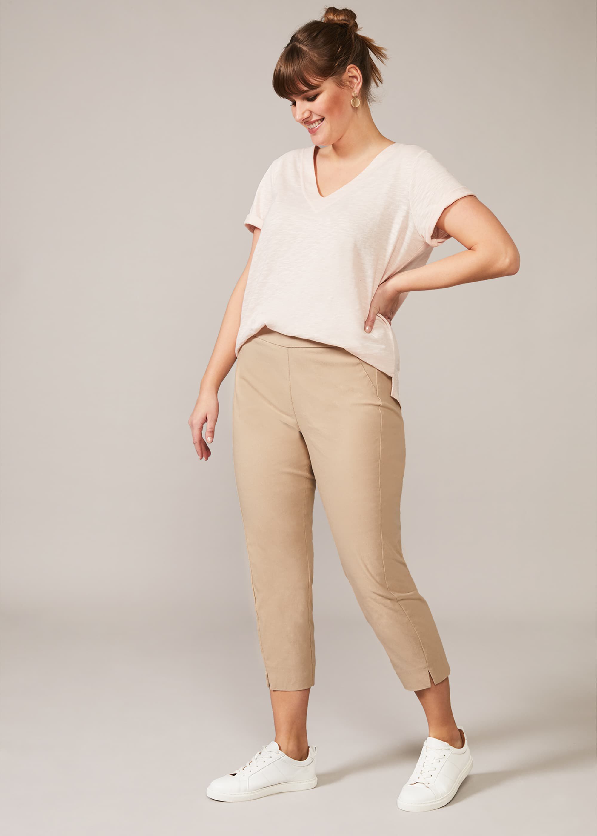 Beige online cropped trousers