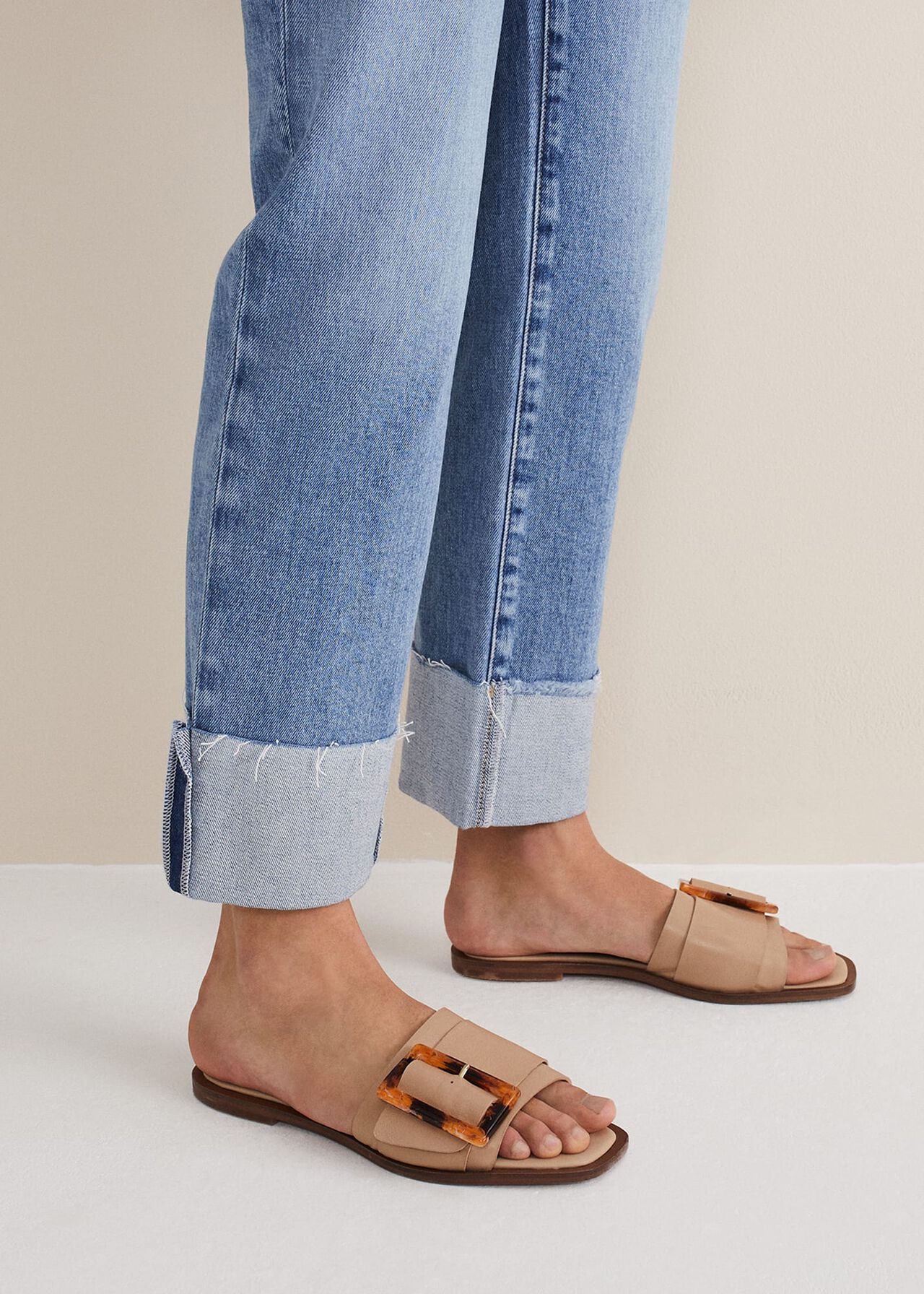 Leather Buckle Flat Sandals