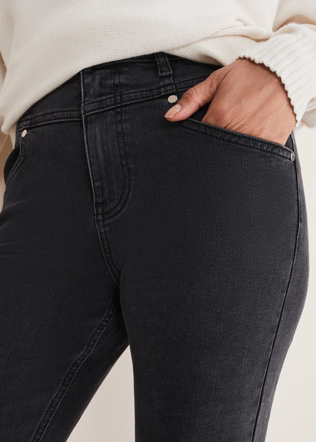 Hailee Topstitch Skinny Jeans