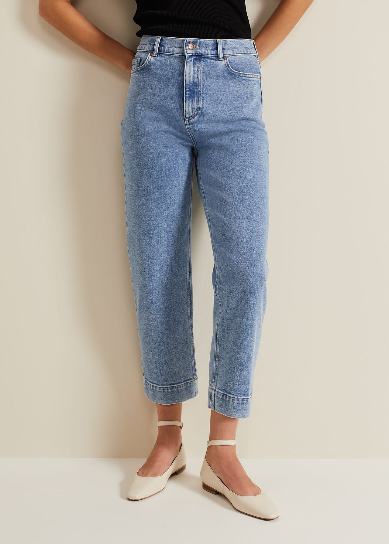 Lexi Mid Wash Crop Straight Jean