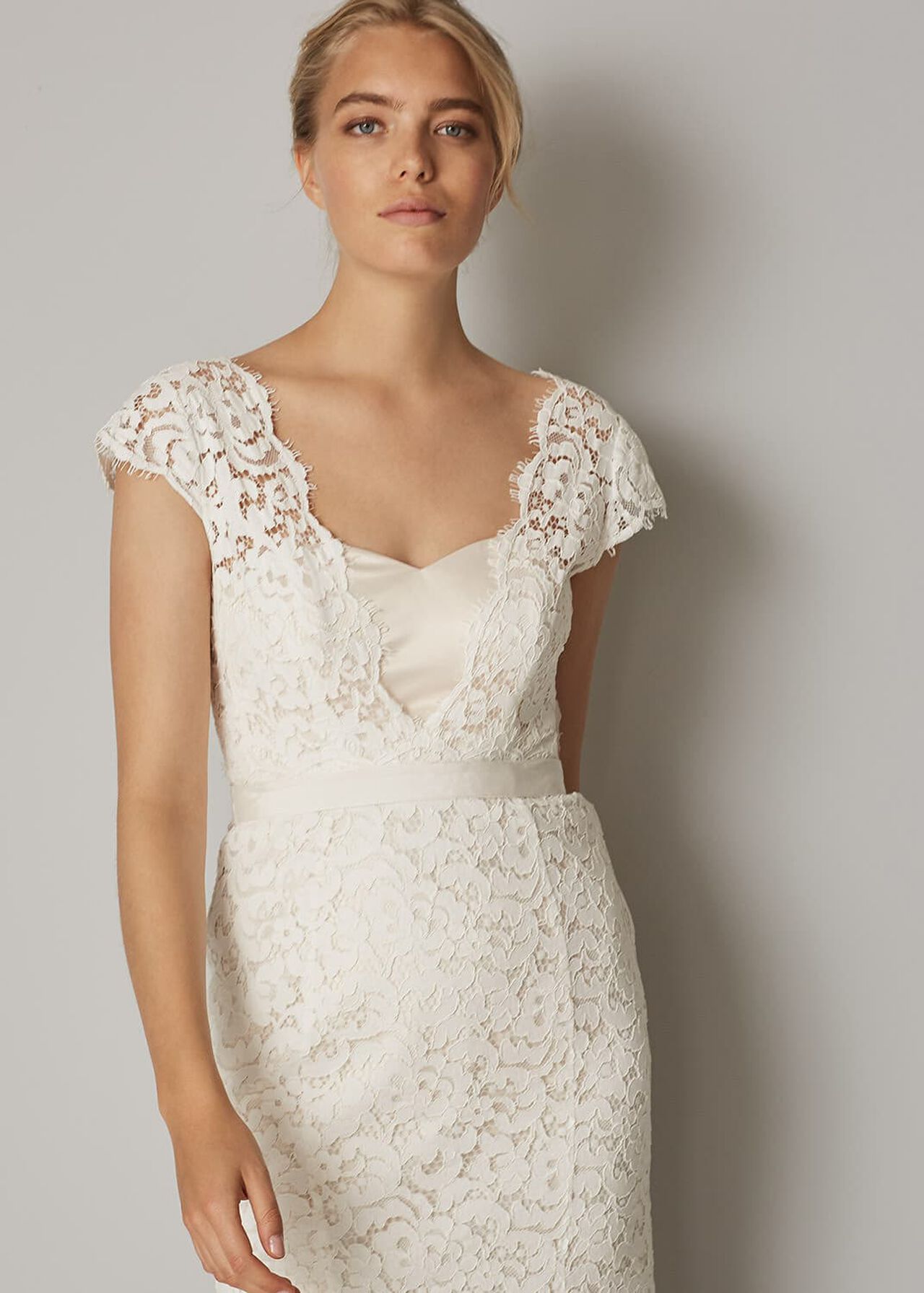 Maegen Lace Wedding Dress