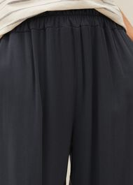 Soft Tapered Jogger