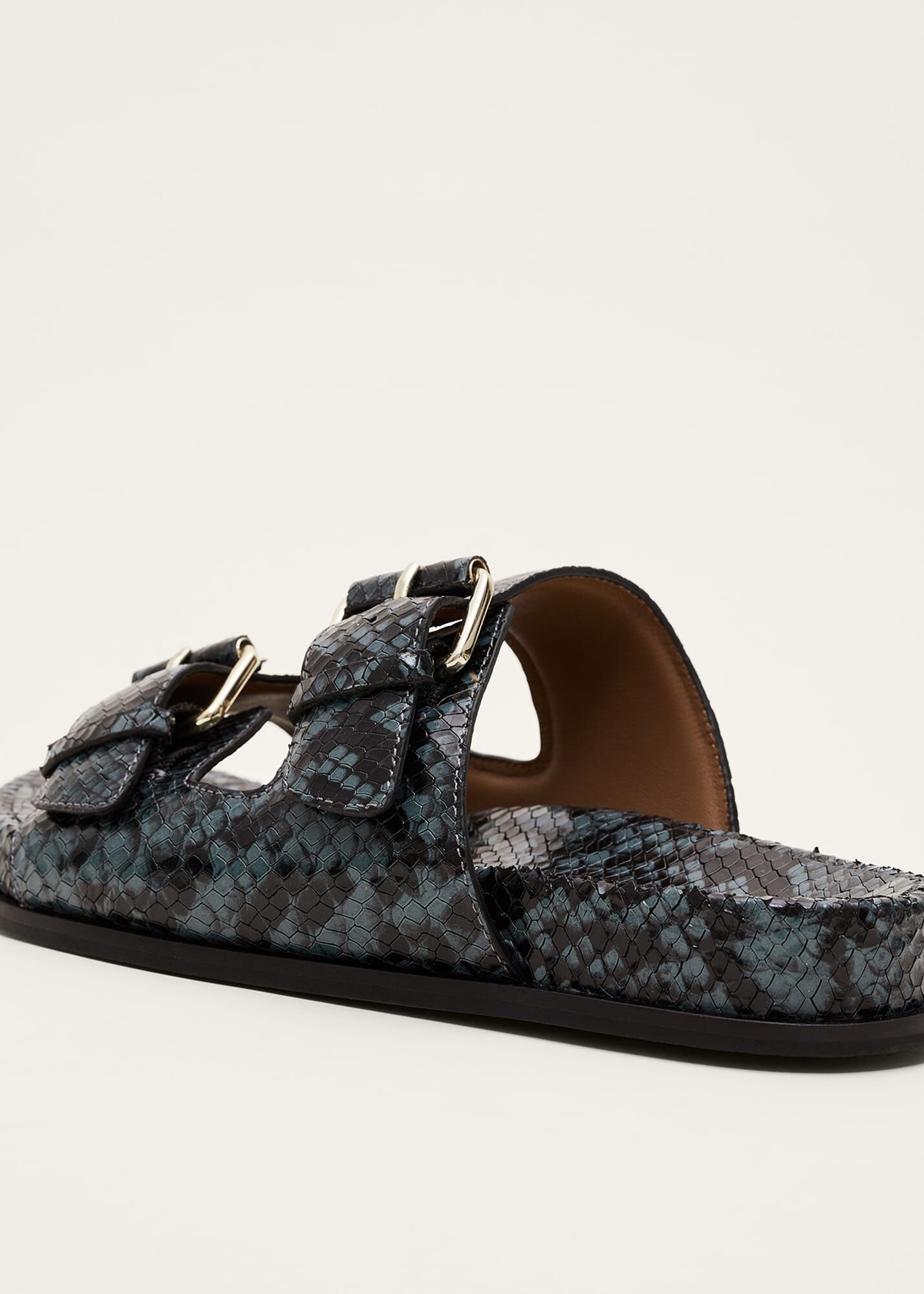 Animal top skin sandals
