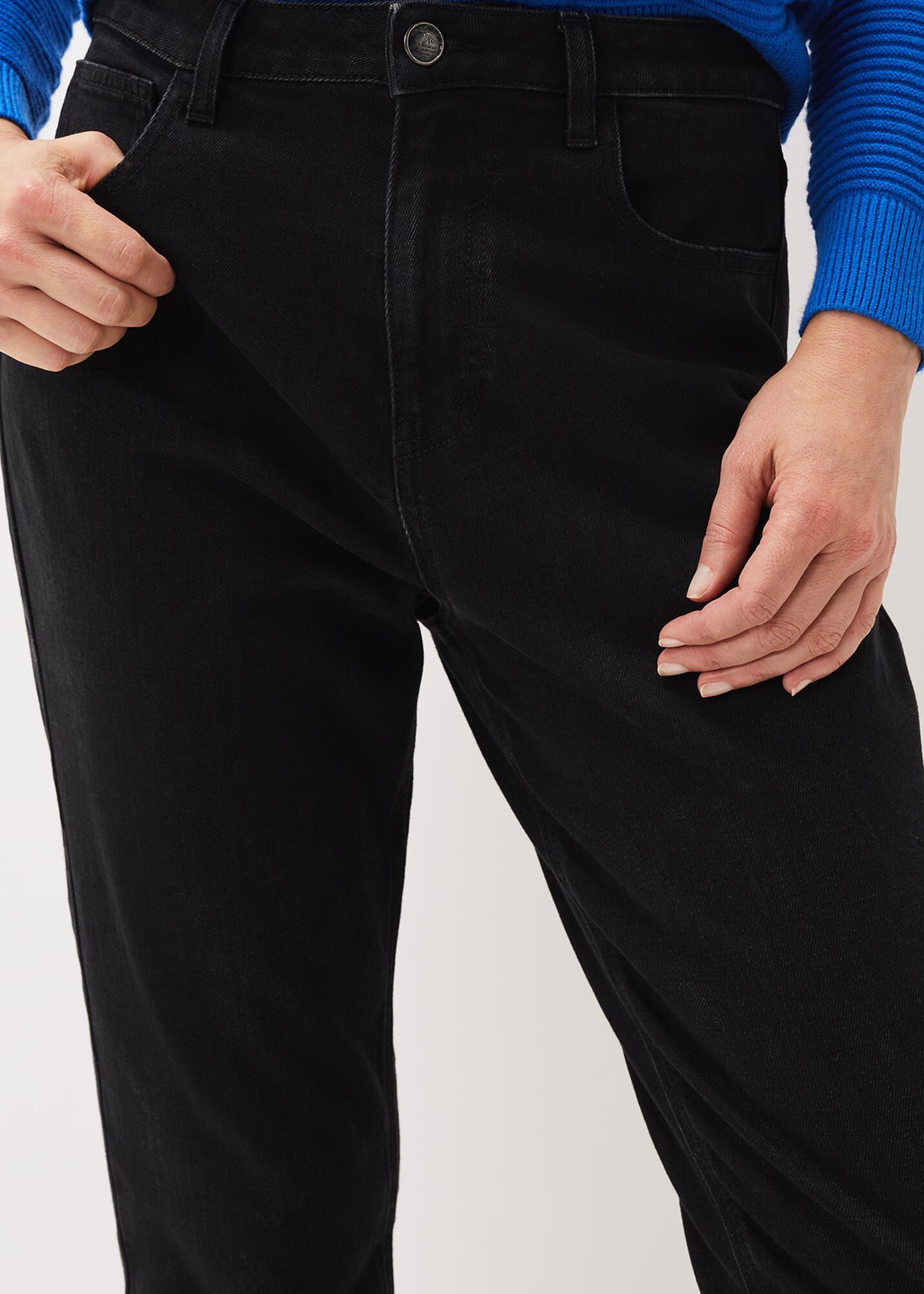 Black girlfriend jeans clearance