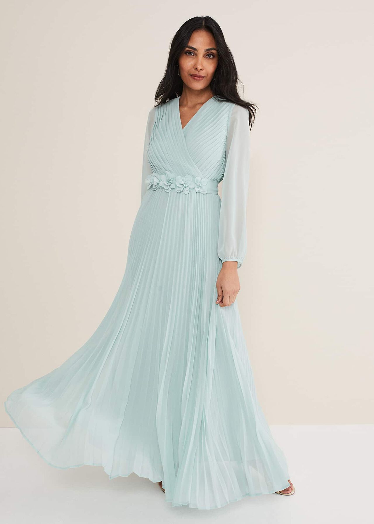 ${product-id}-Petite Alecia Pleated Maxi Dress Outfit--${view-type}