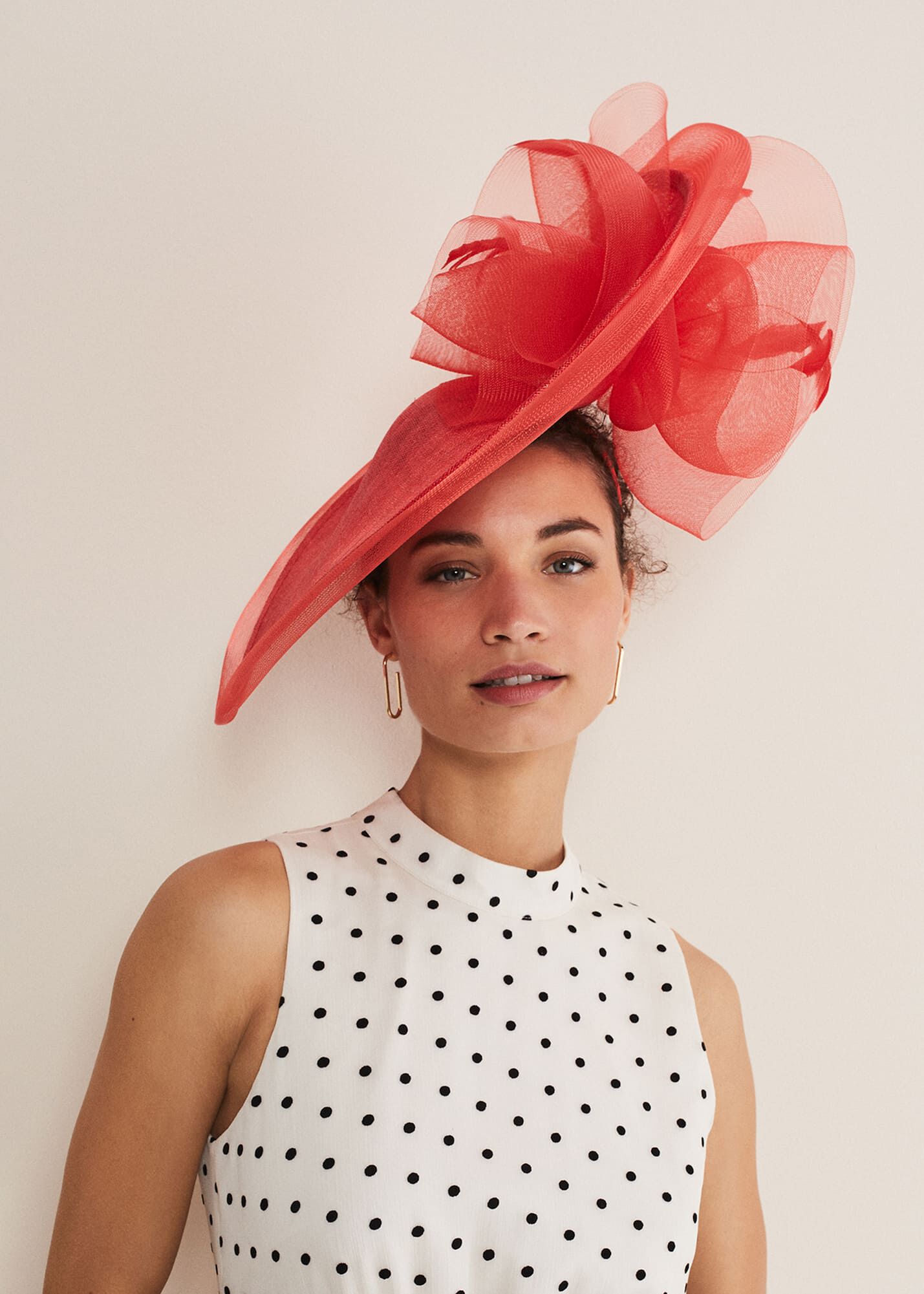 Red fascinator 2024
