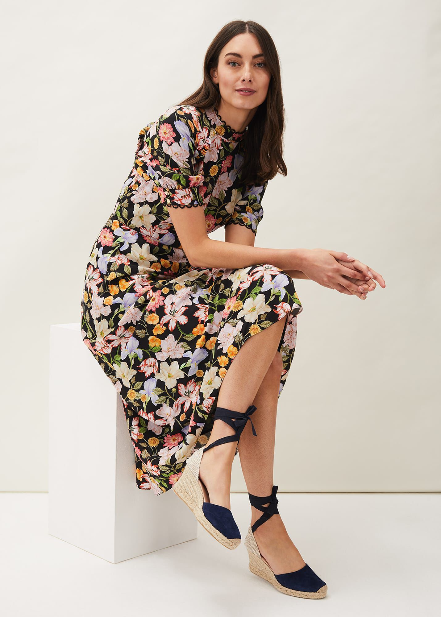 penelope-floral-puff-sleeve-dress-phase-eight