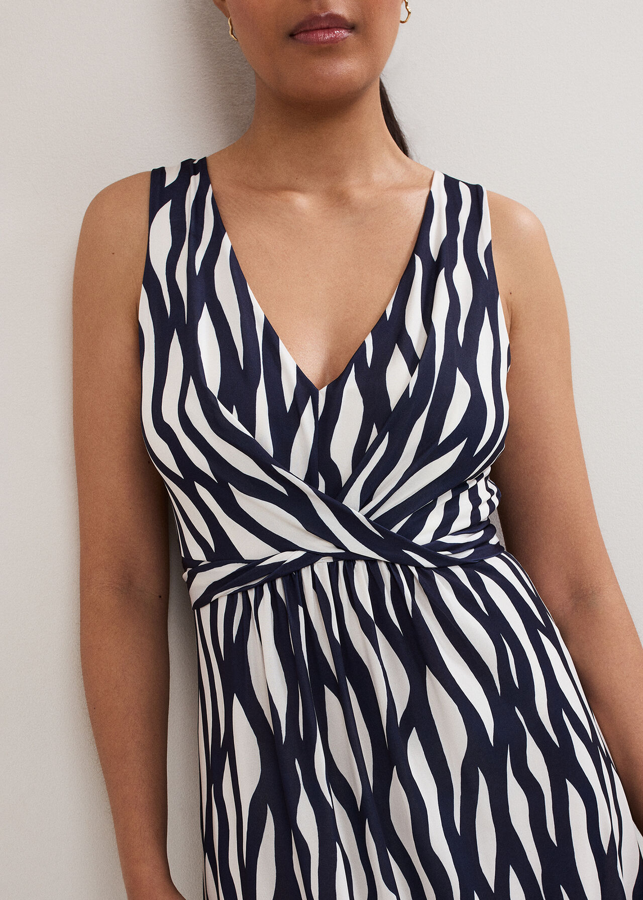 ${product-id}-Petite Artemis Squig-Navy/Ivory-${view-type}
