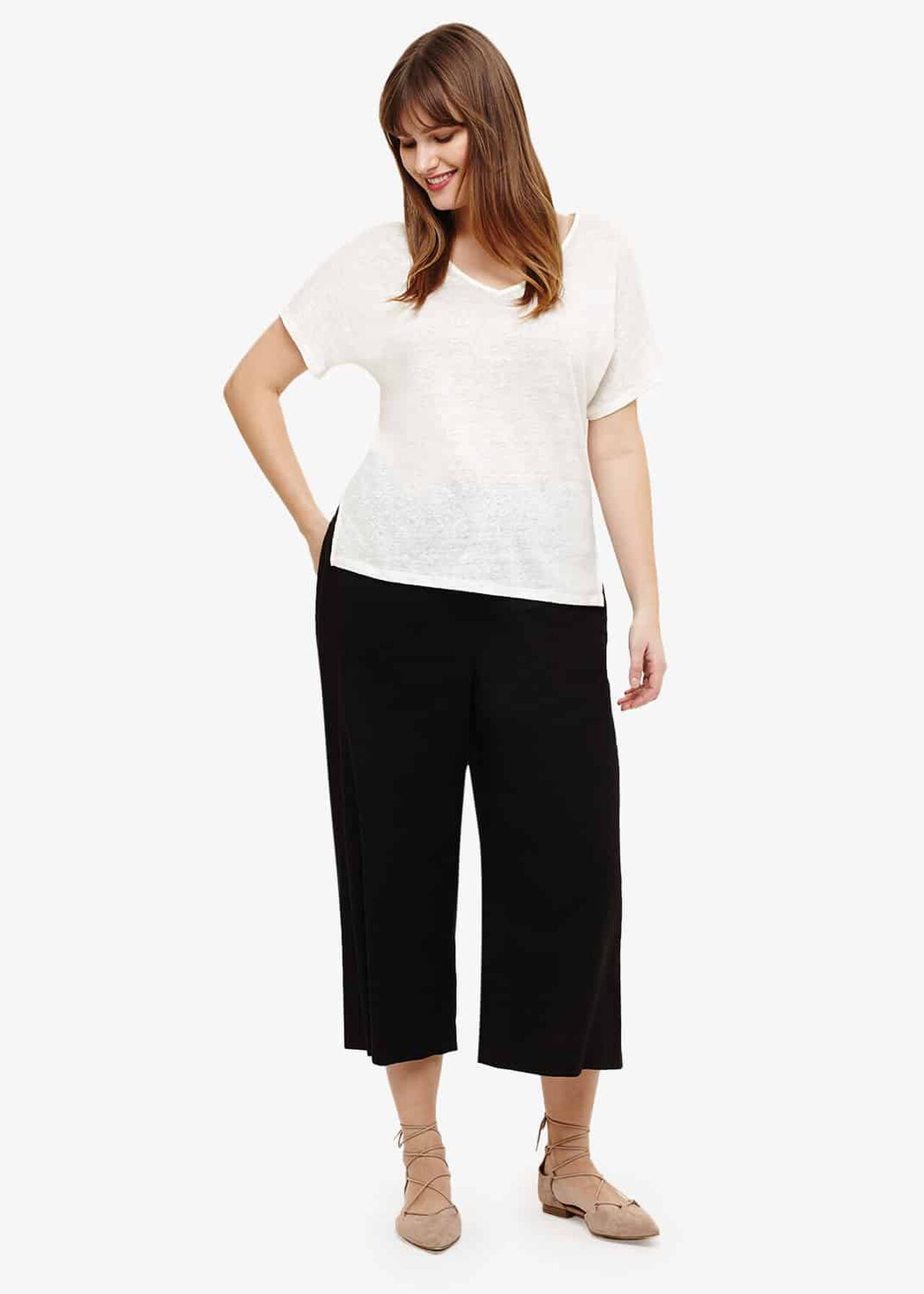 Caila Cropped Linen Trousers