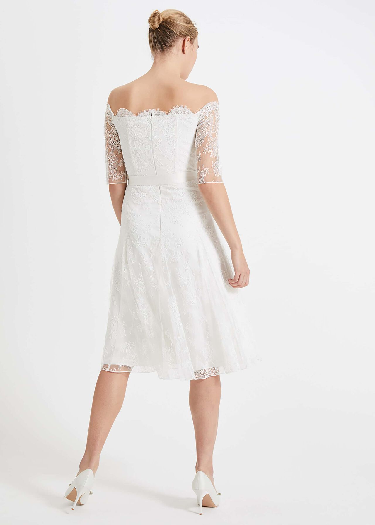 Evette Lace Wedding Dress