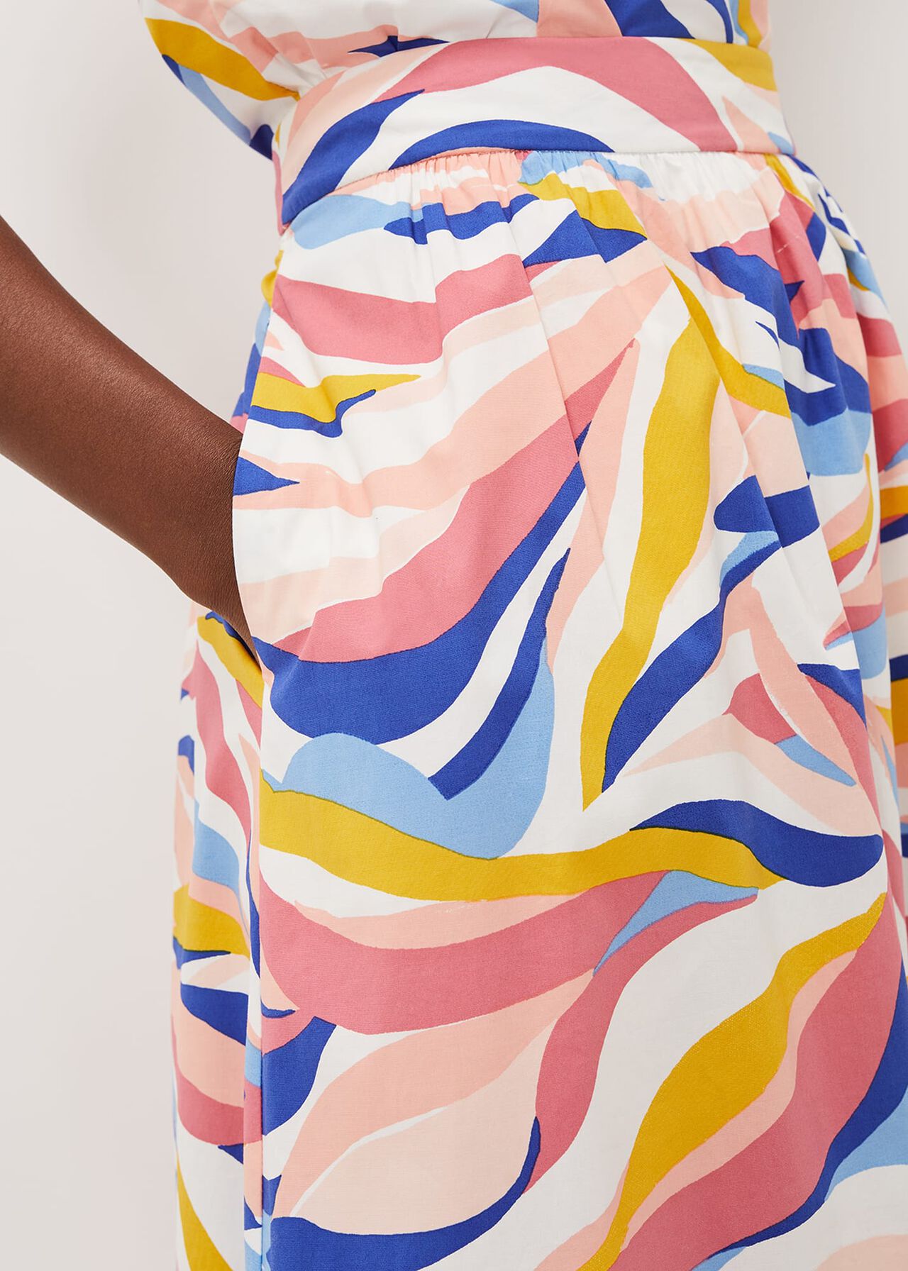 Tyra Wave Co-Ord Midi Skirt