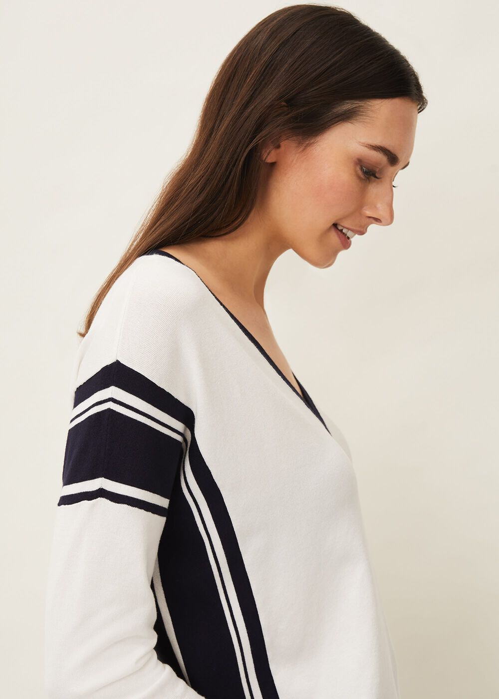 Richele V-Neck Jumper