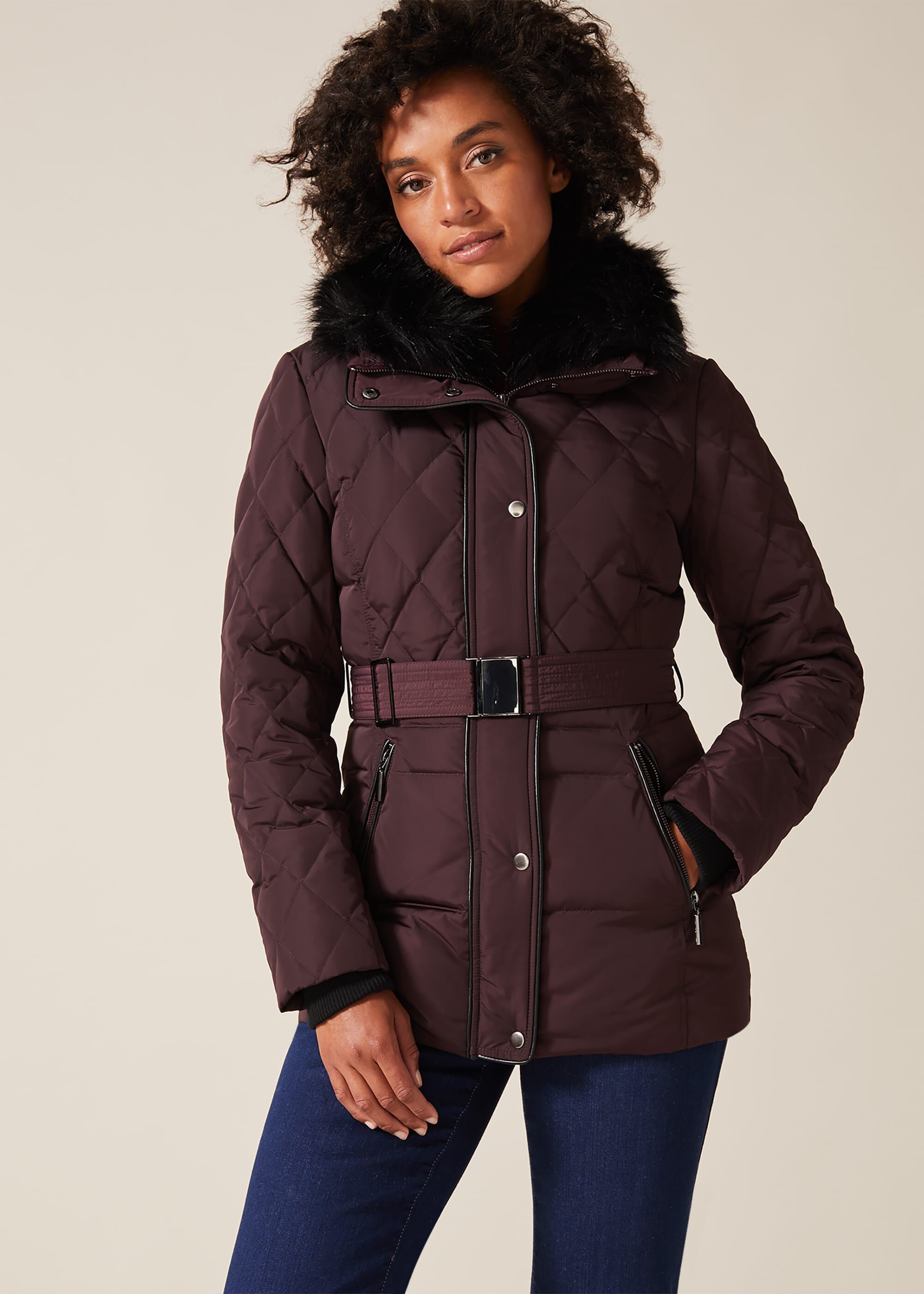 Phase Eight s Deasia Quilted Puffer Jacket in Navy Womens Clothing Jackets Padded and down jackets Blue 