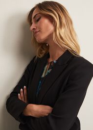 Neah Black Crepe Blazer