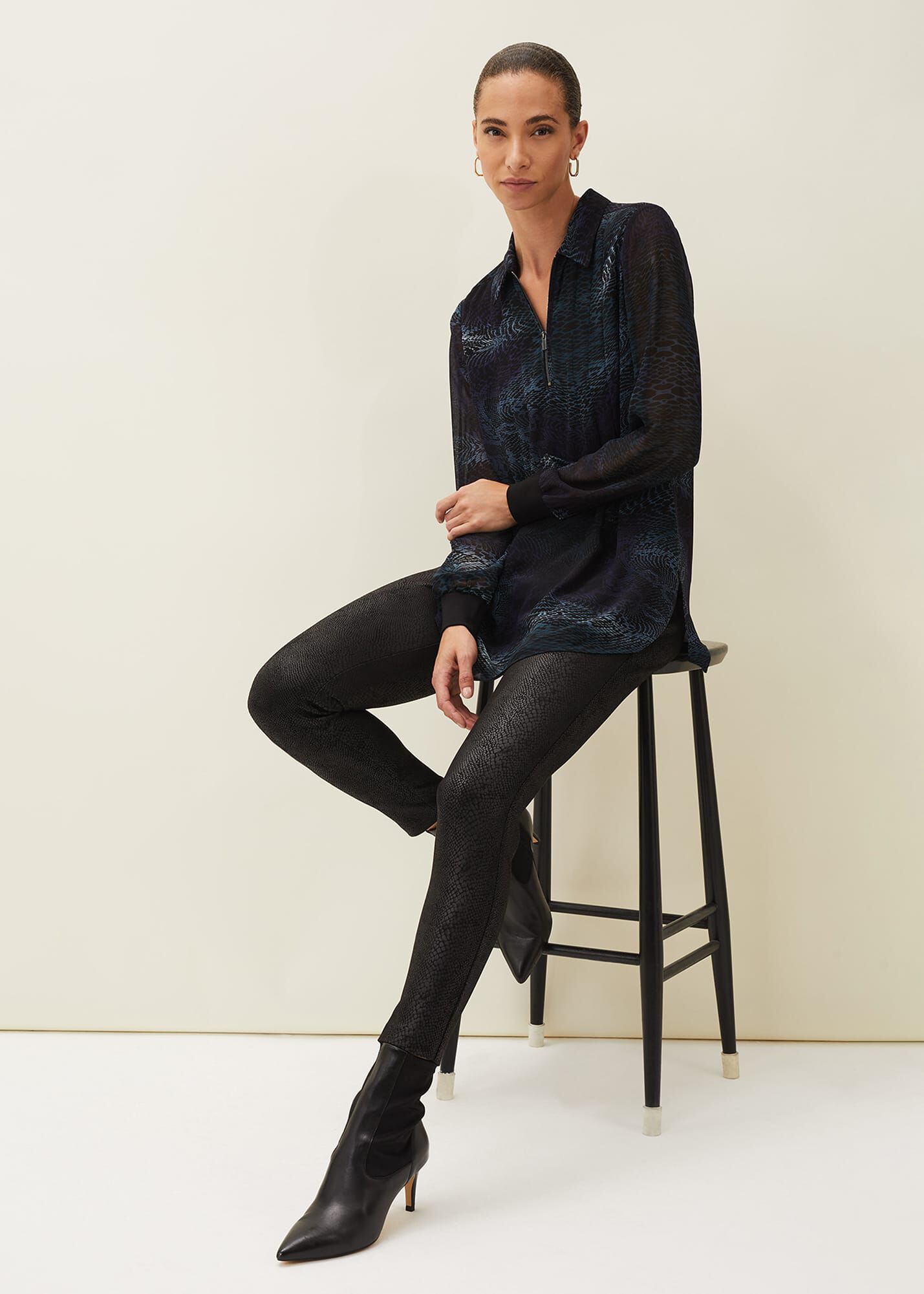Snake print discount leggings zara
