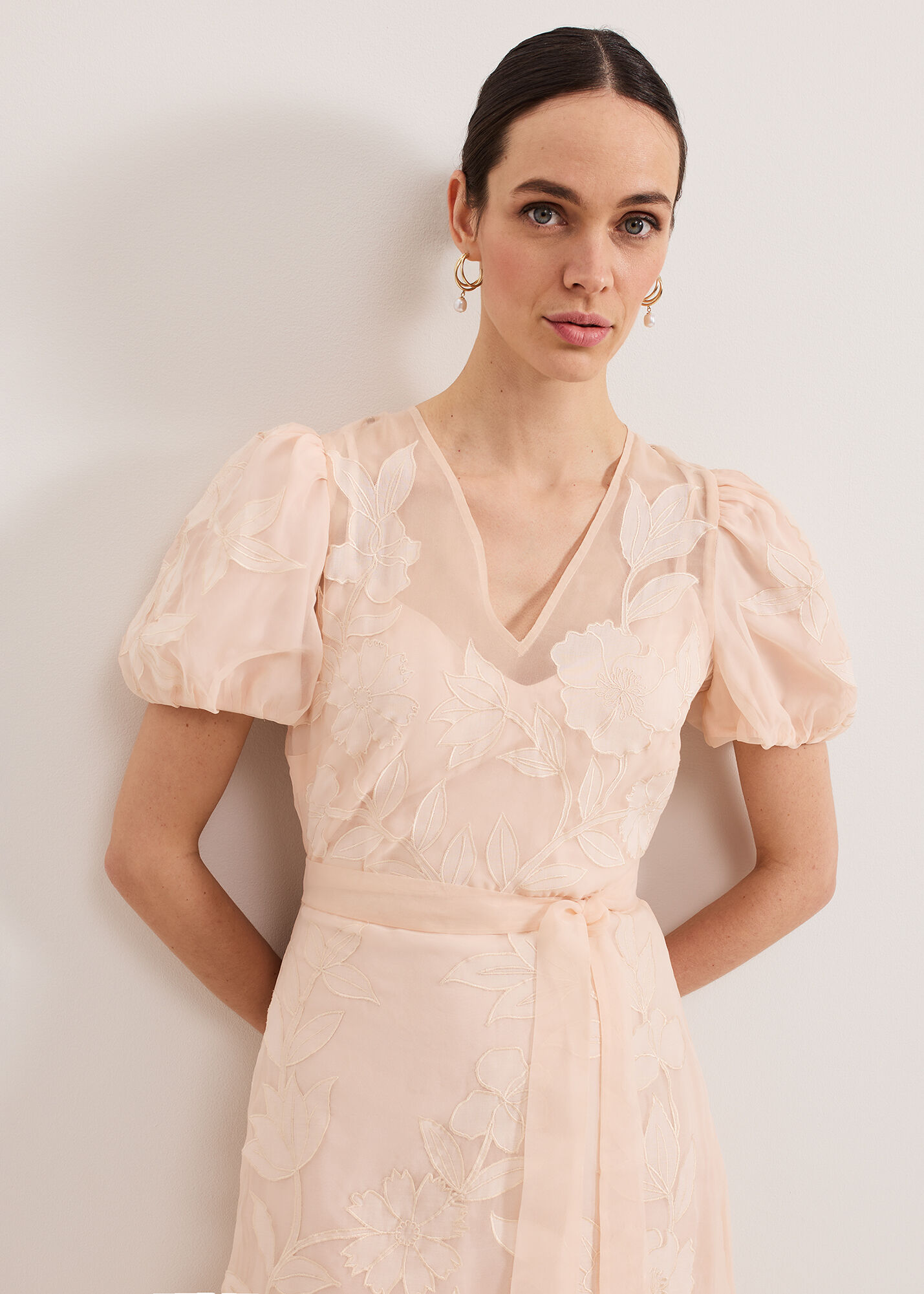 ★Phase eight Chrissie フローラルパフスリーブ 上質ワンピ★ Phase Eight ジニー フローラル ミディアム ドレス (Phase Eight