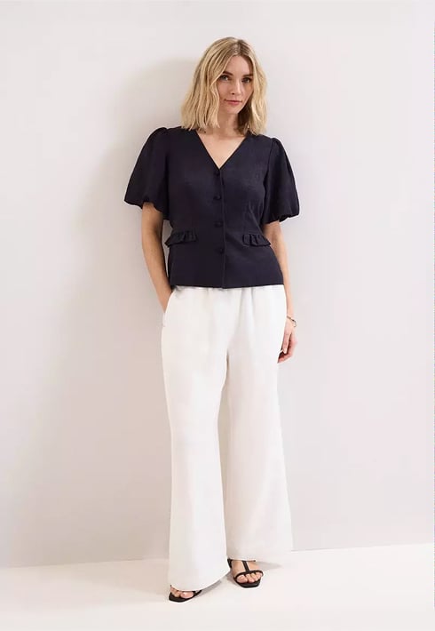 Woman wearing Phase Eight outfit