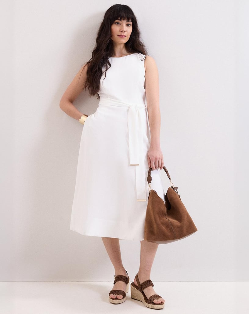 Woman wearing Wimbledon styles