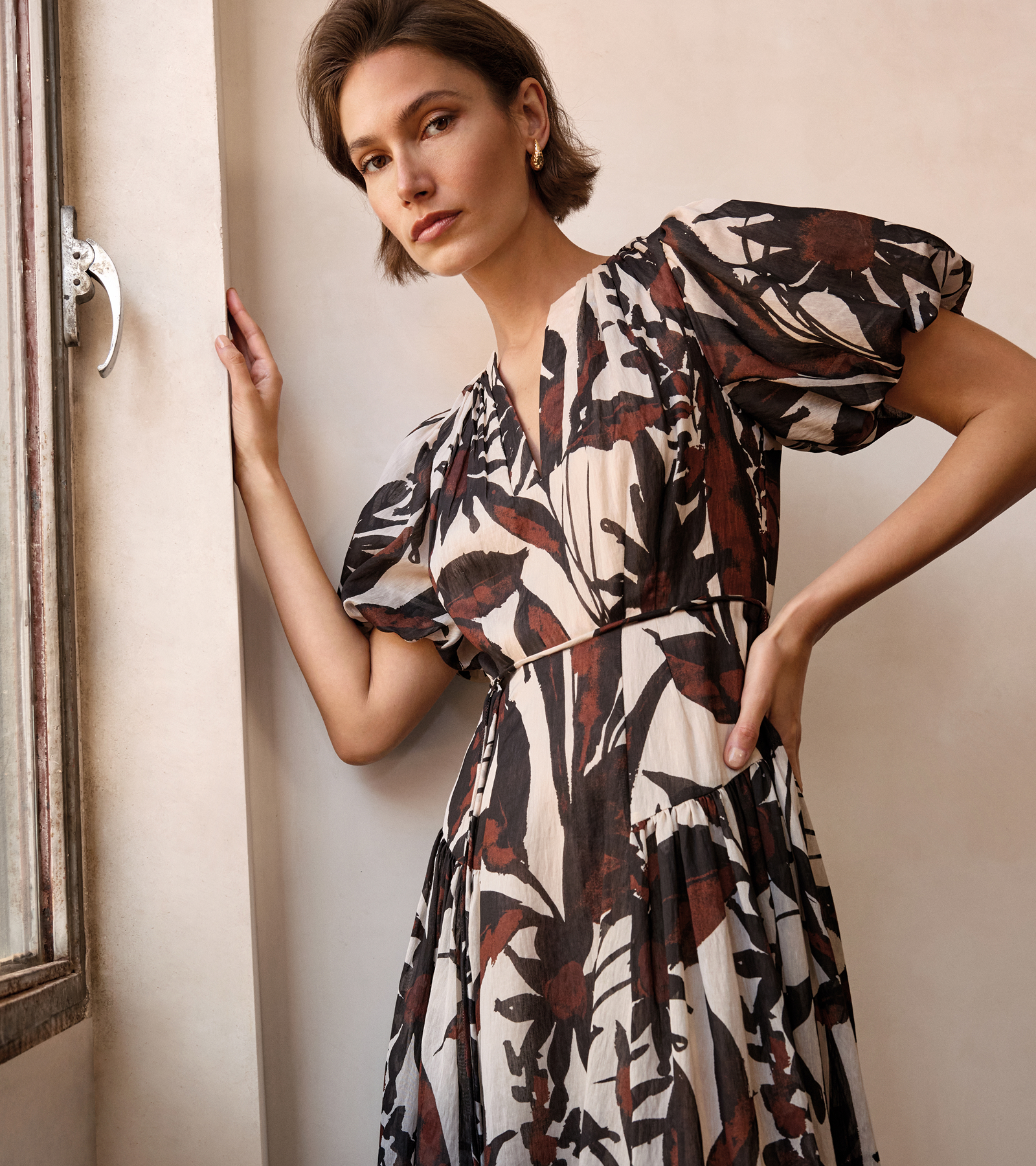 Woman wearing Phase Eight outfit