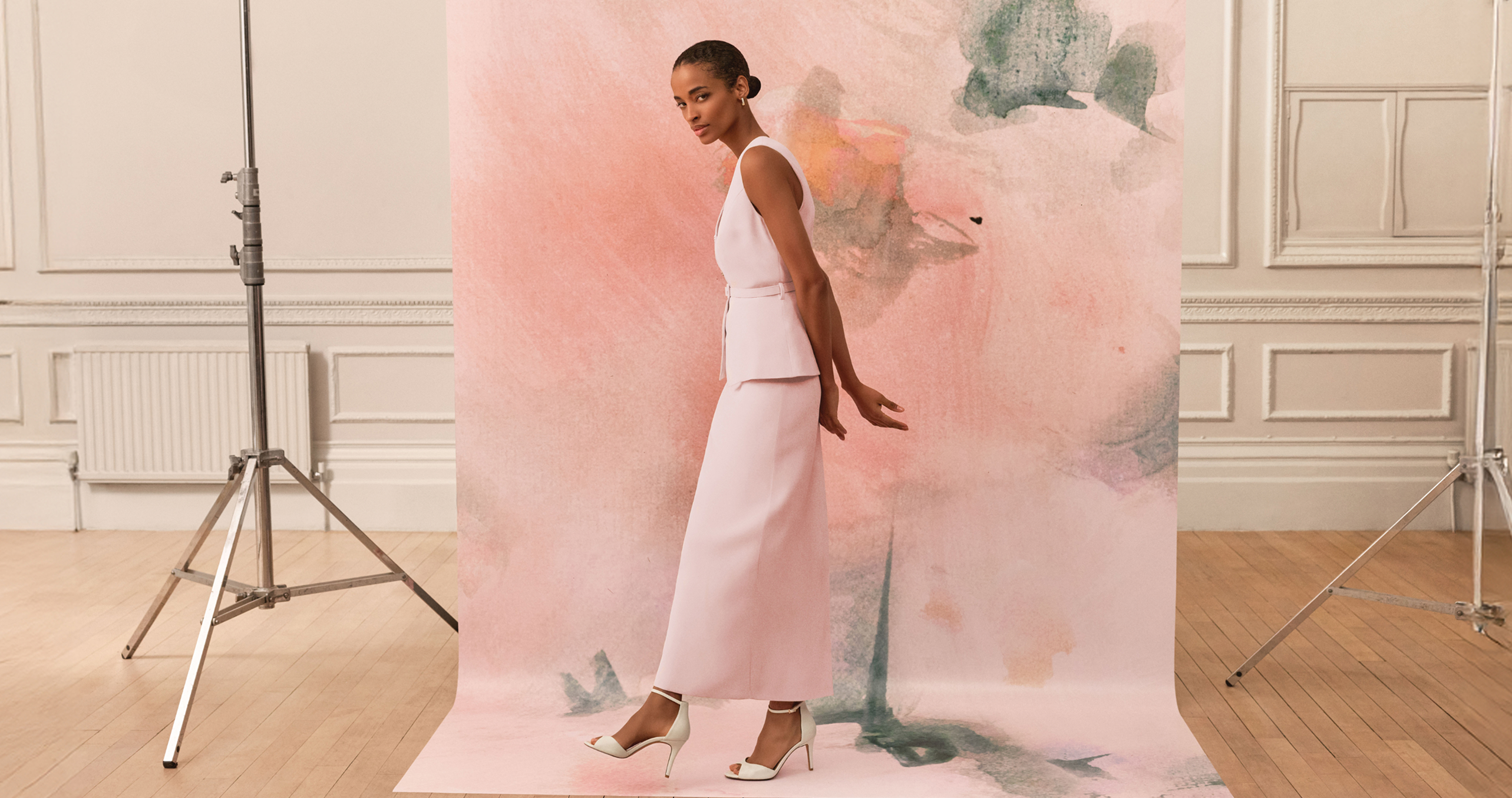 Woman wearing Phase Eight mother of the bride style