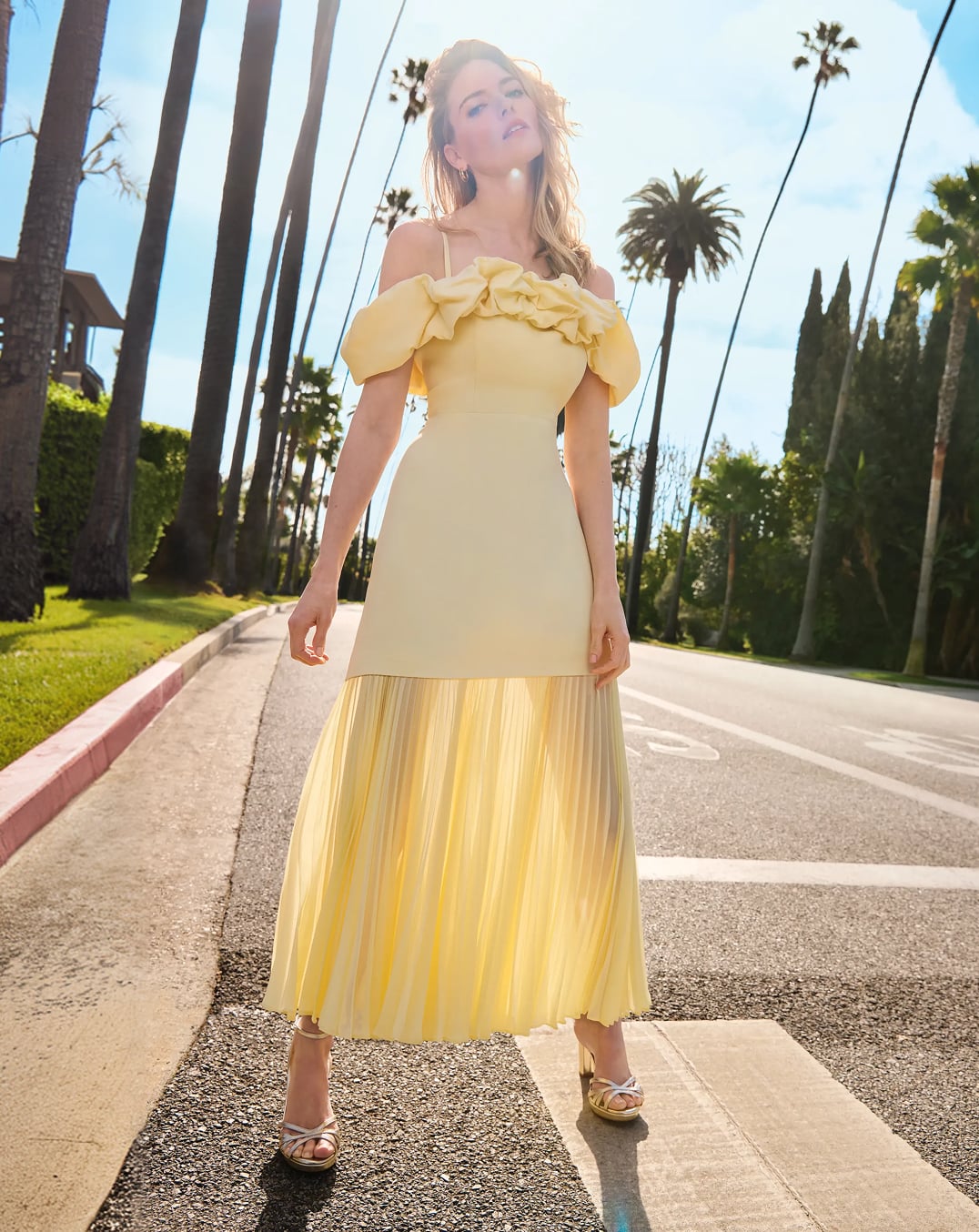 Woman wearing Phase Eight outfit